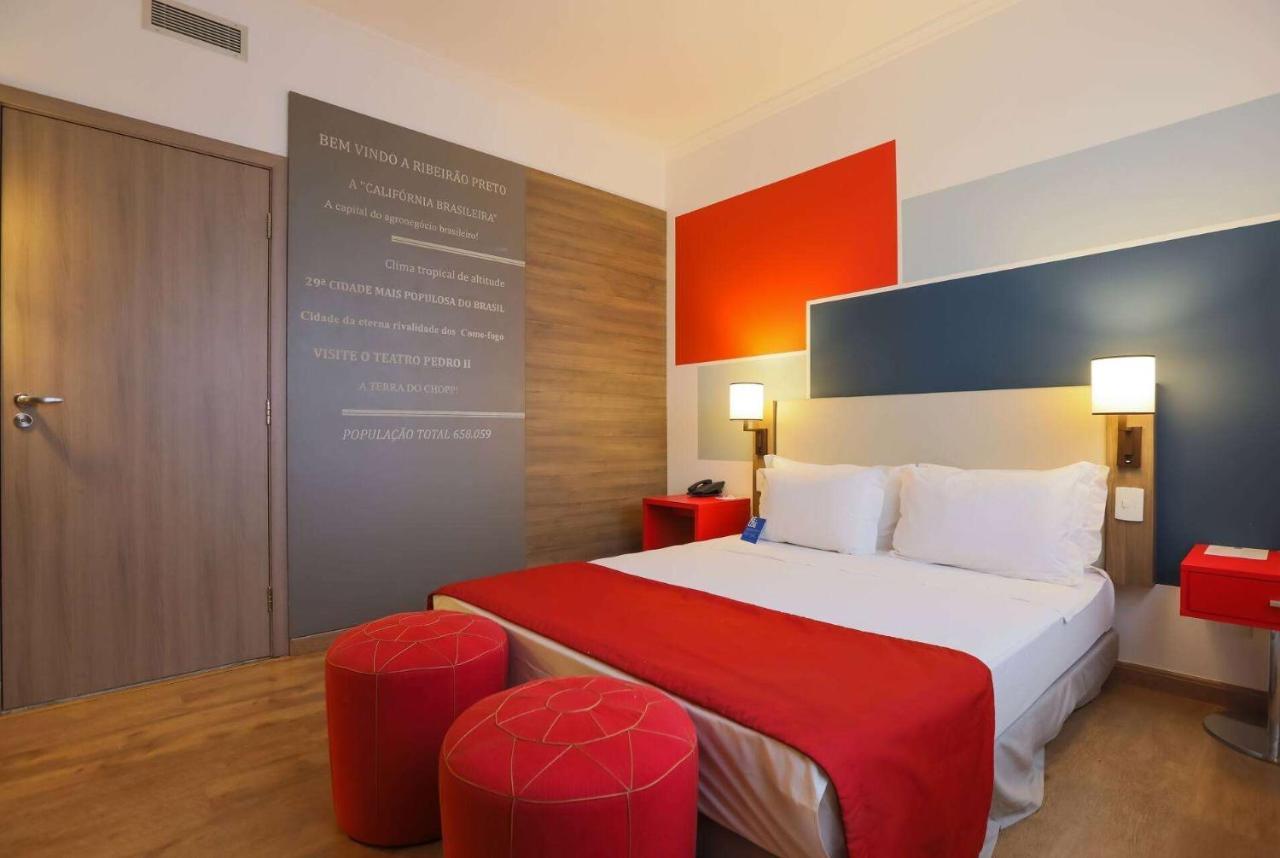 ทริป บาย วินด์แฮม ริเบเรา เปรโต Hotel ฮิเบเราเปรโต ภายนอก รูปภาพ A room at the hotel