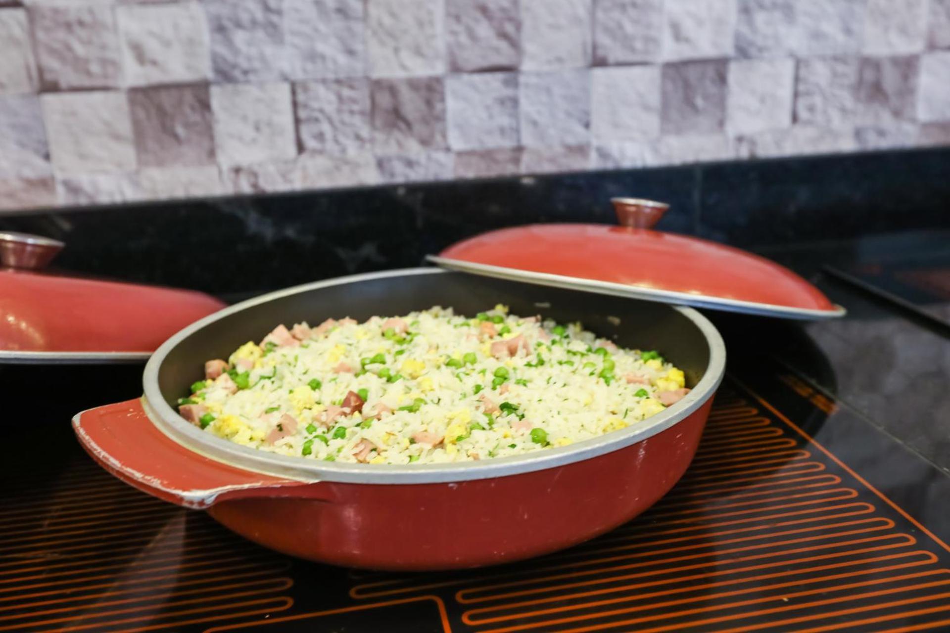 ทริป บาย วินด์แฮม ริเบเรา เปรโต Hotel ฮิเบเราเปรโต ภายนอก รูปภาพ Fried rice