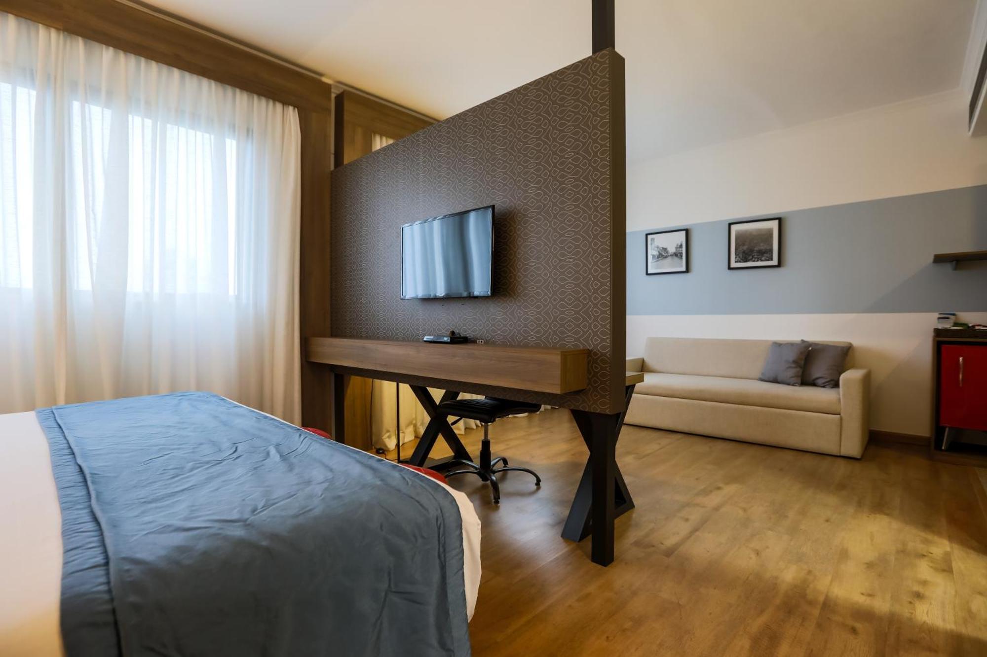 ทริป บาย วินด์แฮม ริเบเรา เปรโต Hotel ฮิเบเราเปรโต ภายนอก รูปภาพ