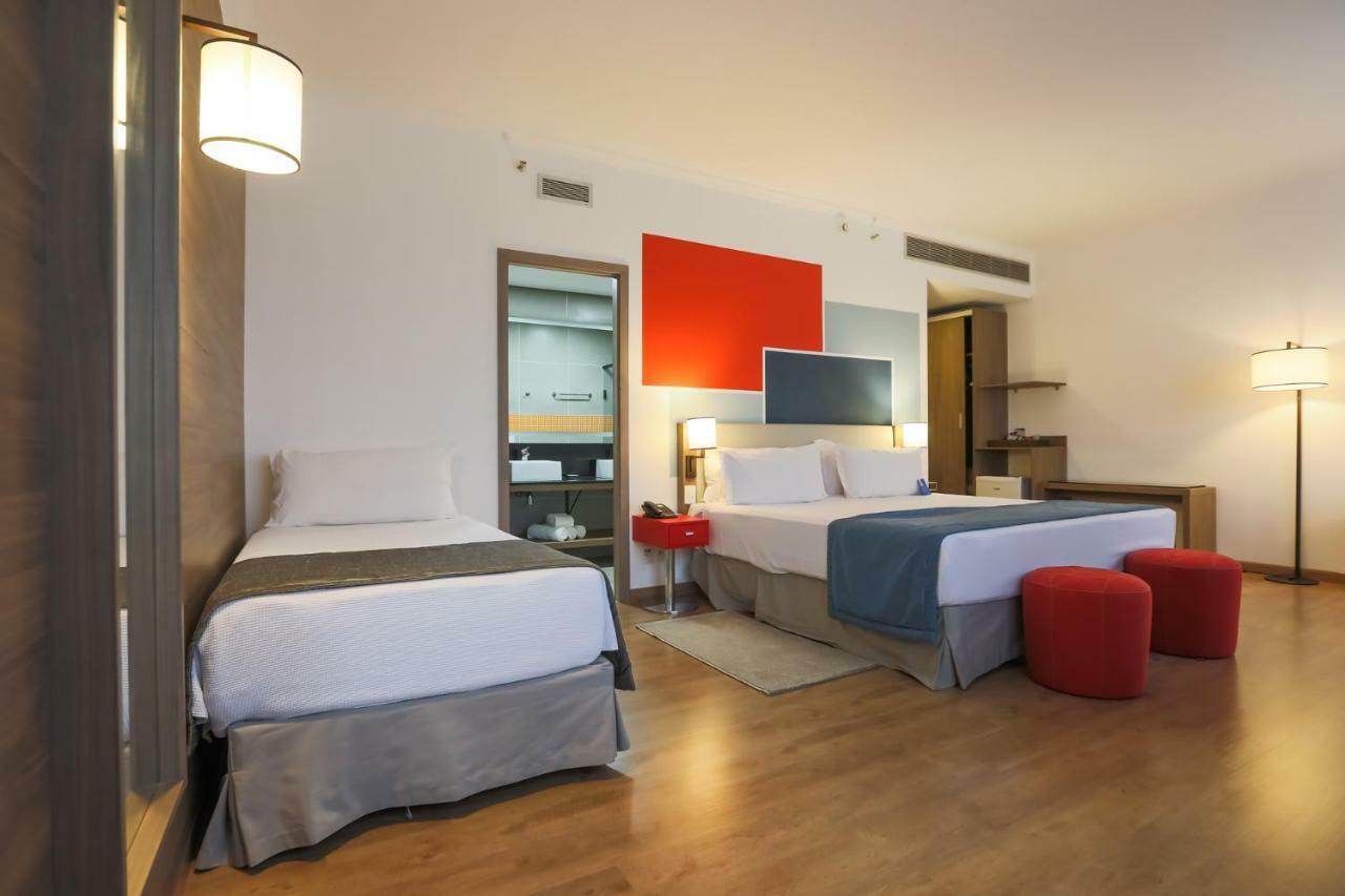 ทริป บาย วินด์แฮม ริเบเรา เปรโต Hotel ฮิเบเราเปรโต ภายนอก รูปภาพ A room at the hotel