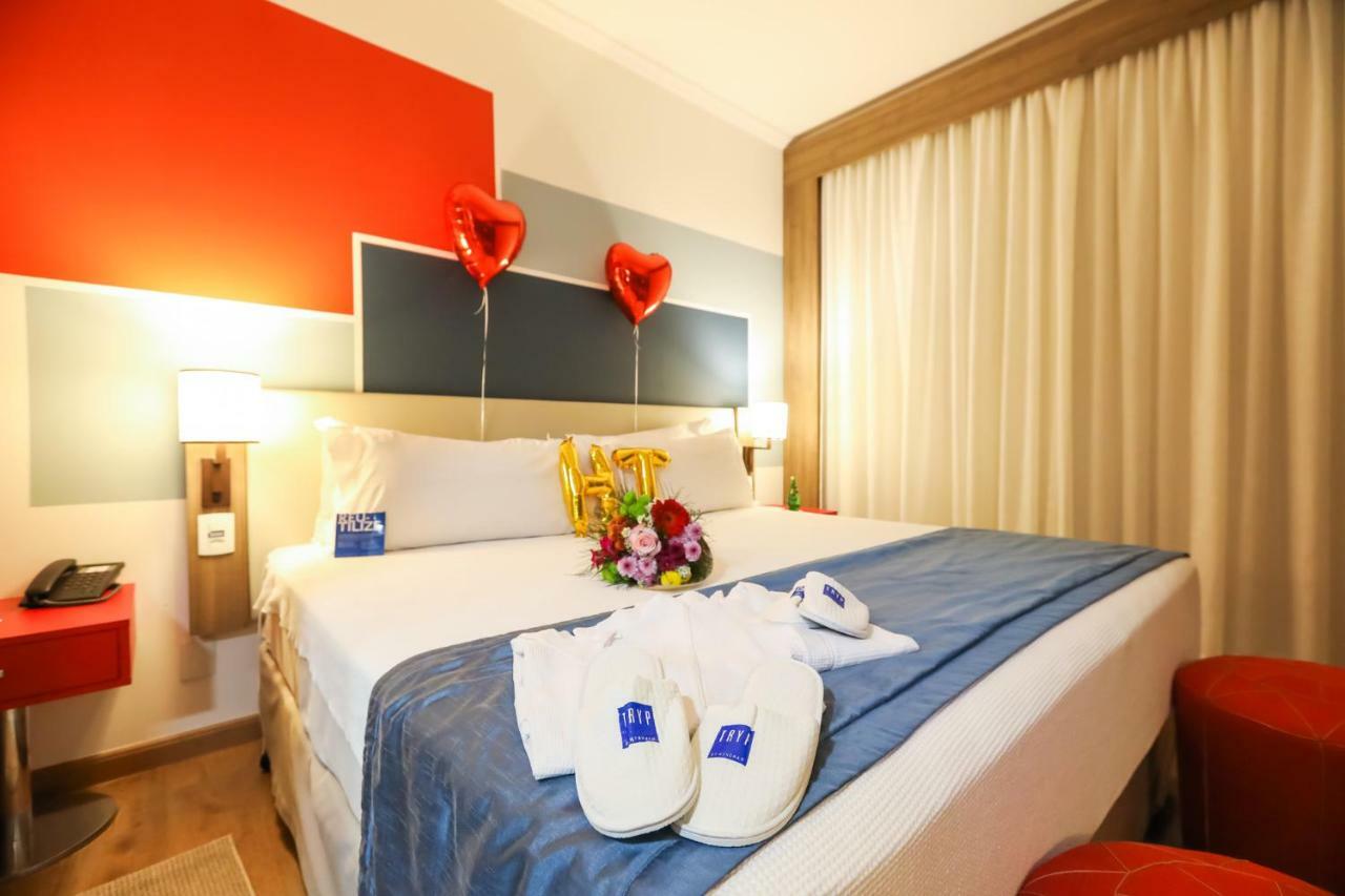 ทริป บาย วินด์แฮม ริเบเรา เปรโต Hotel ฮิเบเราเปรโต ภายนอก รูปภาพ A room at the hotel