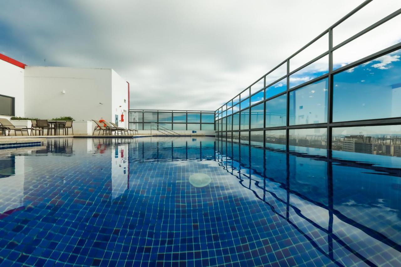 ทริป บาย วินด์แฮม ริเบเรา เปรโต Hotel ฮิเบเราเปรโต ภายนอก รูปภาพ Skyline Residences