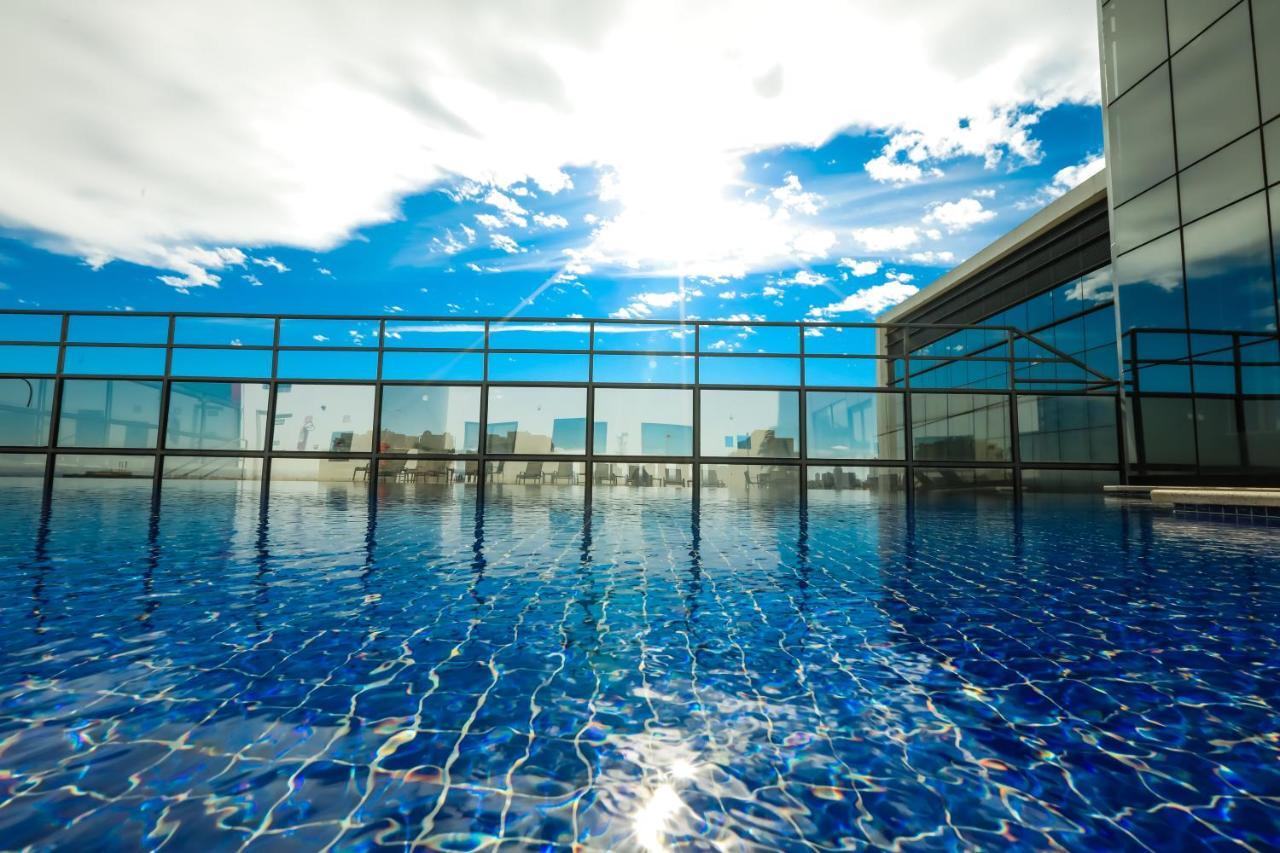ทริป บาย วินด์แฮม ริเบเรา เปรโต Hotel ฮิเบเราเปรโต ภายนอก รูปภาพ Skyline